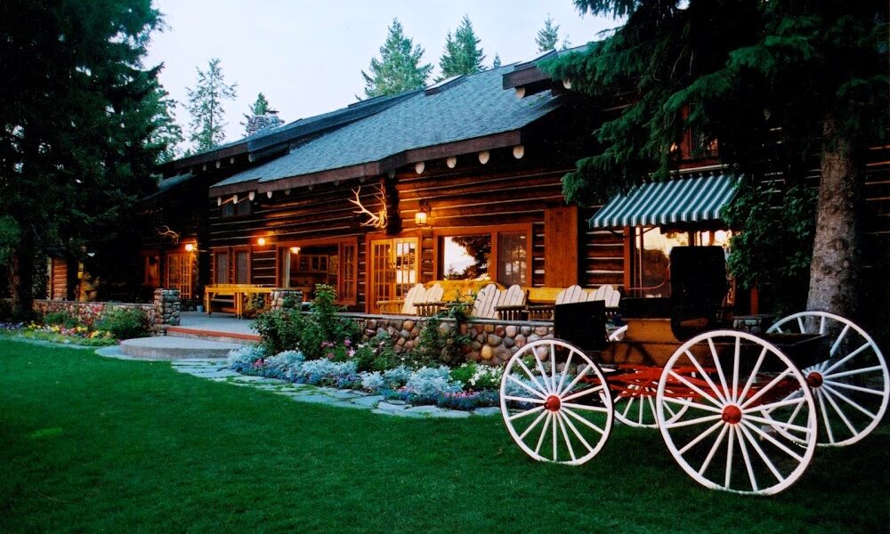 Flathead Lake Lodge