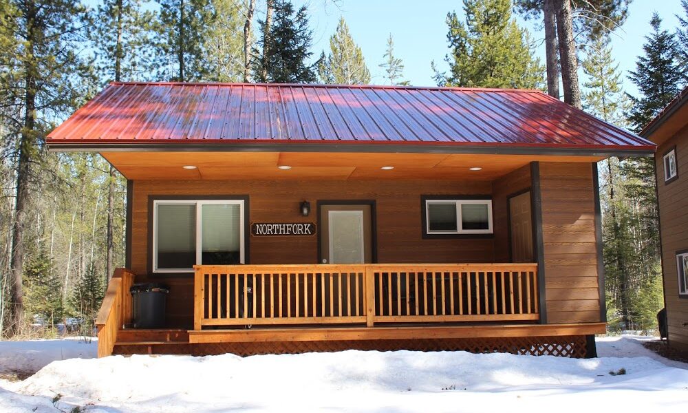 Historic Tamarack Lodge & Cabins