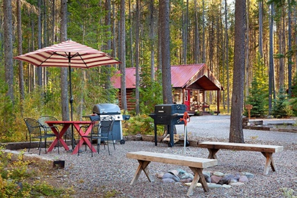 Reclusive Moose Cabin Rentals