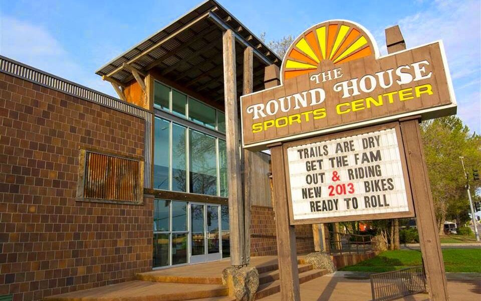 Round House Ski and Sports Center